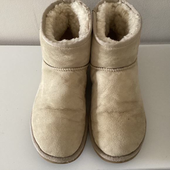 mini sand uggs (8)